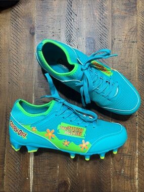 NEW Phenom Elite Scooby Doo Mystery Machine Football Cleats Shoes Youth Size 7